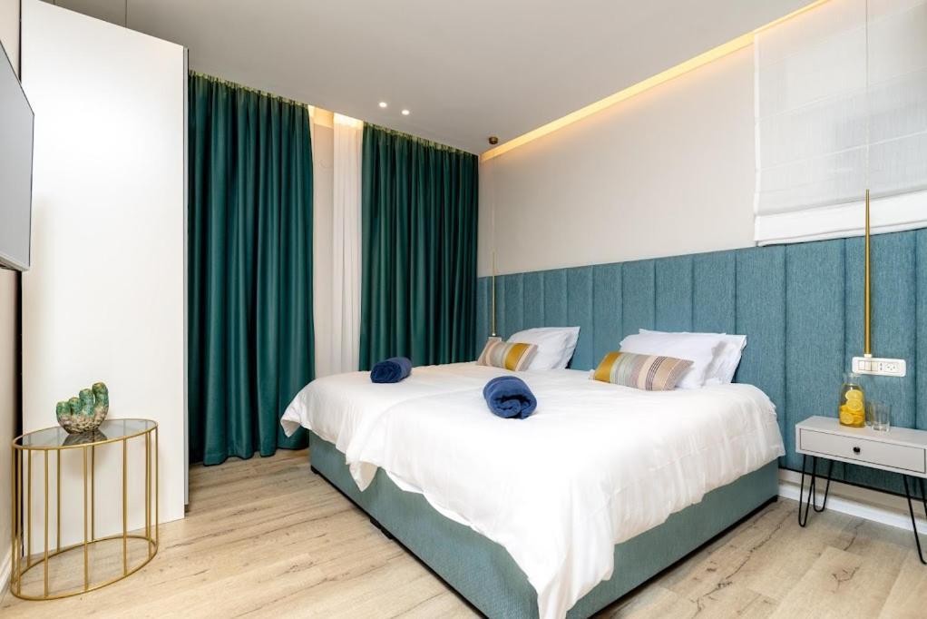 L.T.D Luxury Apartments 4 Bedroom Panoramic View Тверия Экстерьер фото