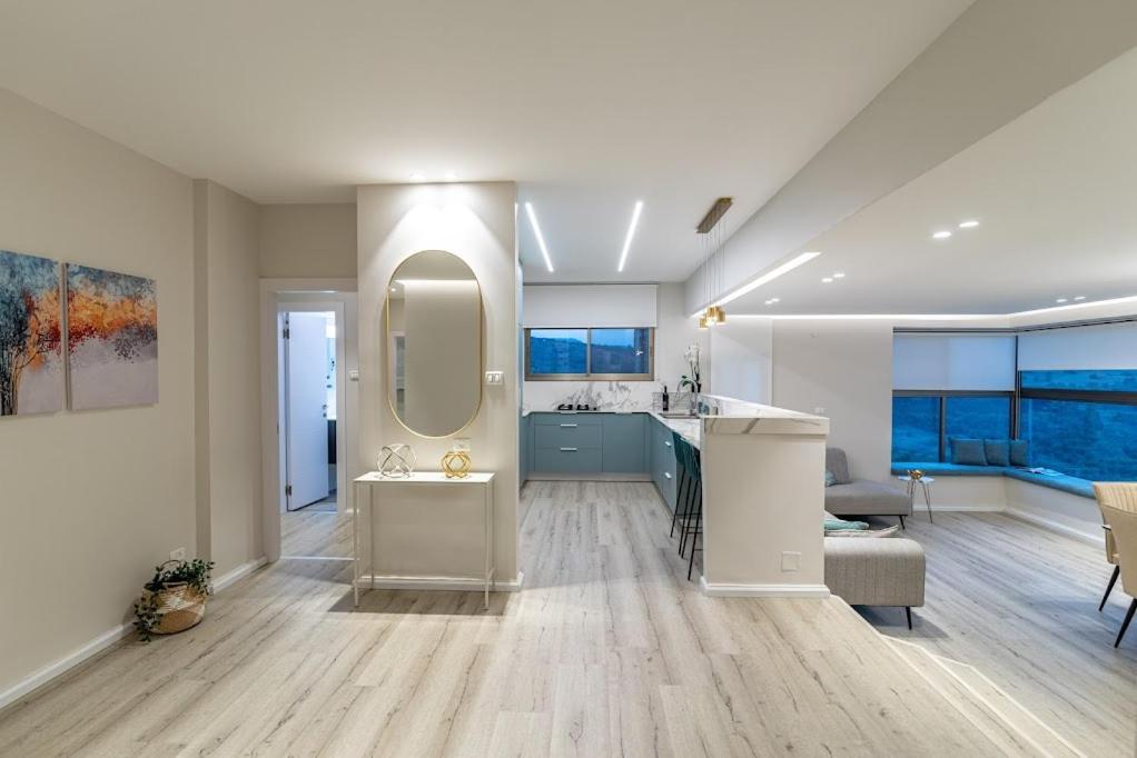 L.T.D Luxury Apartments 4 Bedroom Panoramic View Тверия Экстерьер фото