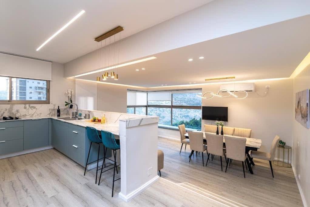 L.T.D Luxury Apartments 4 Bedroom Panoramic View Тверия Экстерьер фото